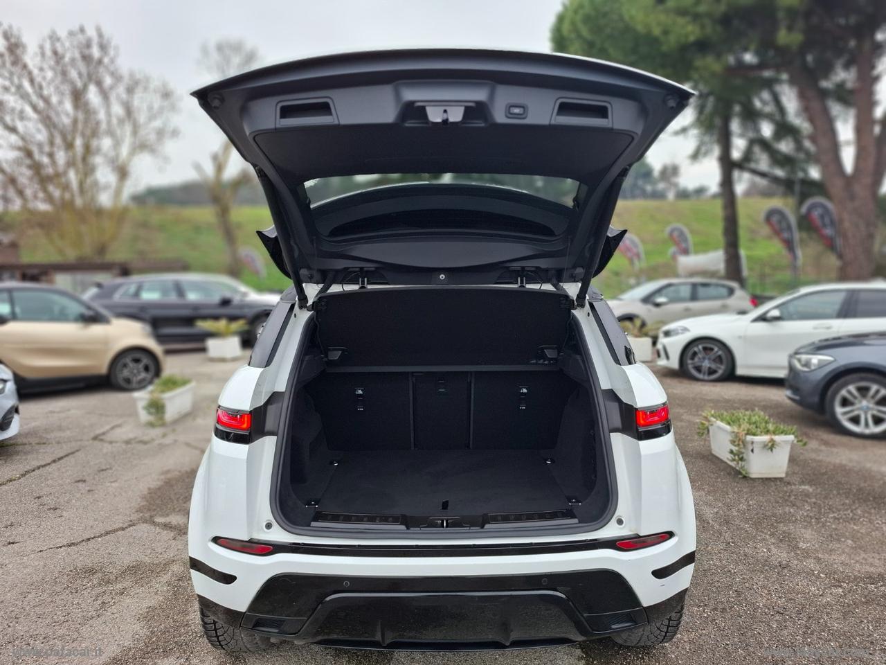 LAND ROVER RR Evoque 2.0D L.Flw 150 CV R-Dynamic S