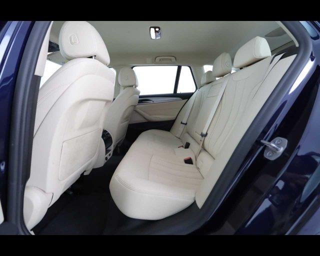 BMW 520 d 48V Touring Business