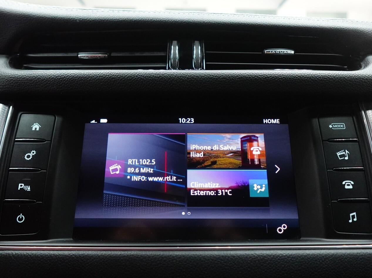 Jaguar XF 2.0d 180 CV R-SPORT