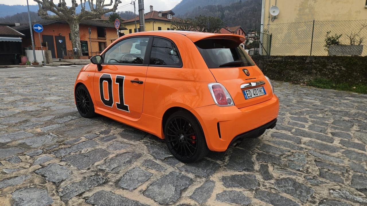 Abarth 500 1.4 Turbo T-Jet esseesse 160 cv