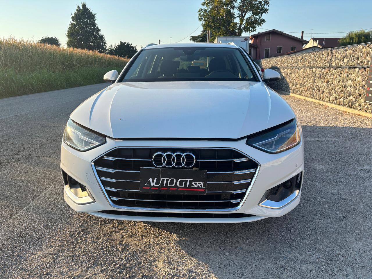 Audi A4 Avant 30 TDI/136 CV S tronic Business