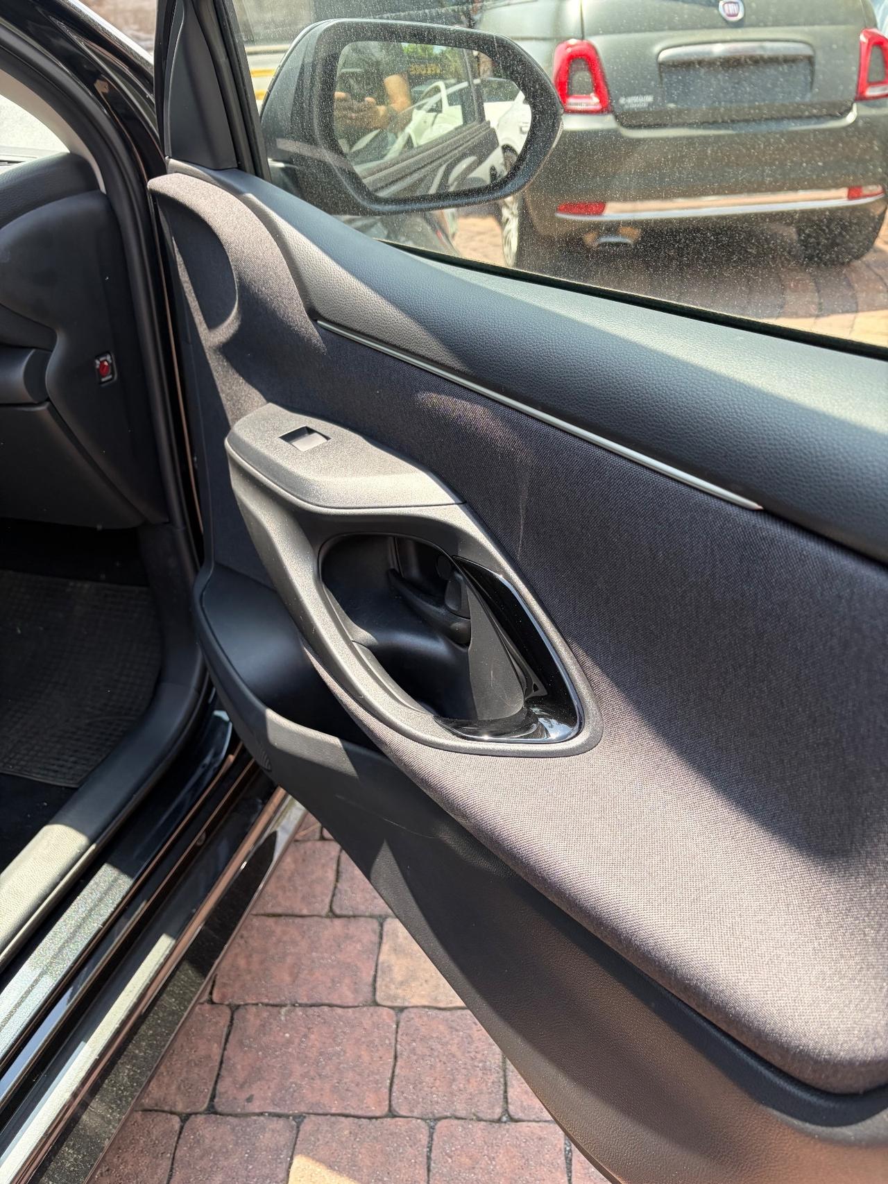 Toyota Yaris 1.5 Hybrid 5 porte Trend