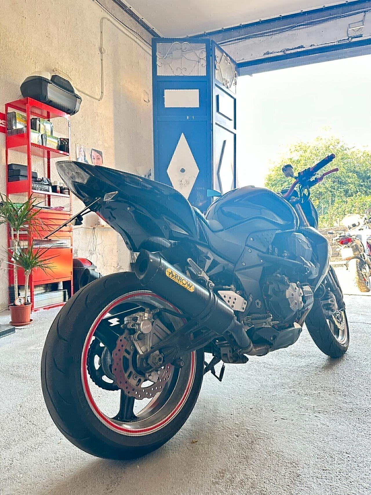 Kawasaki Z 1000 nera