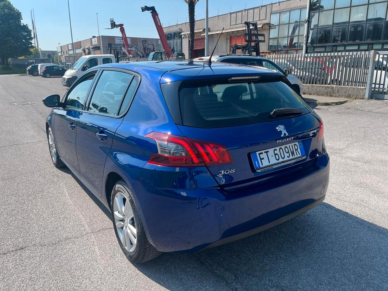 Peugeot 308 BlueHDi 130 S&S EAT6 Active
