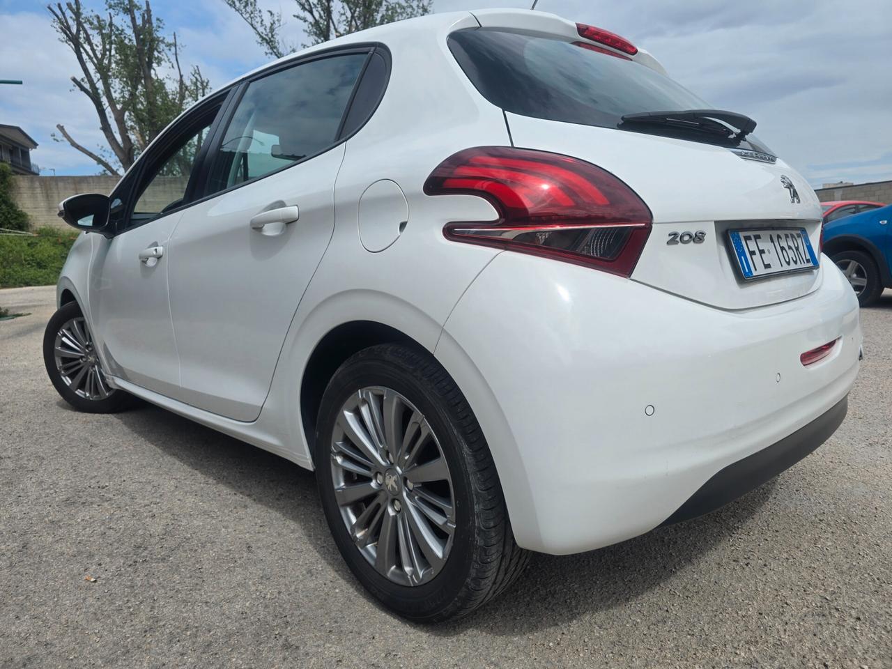 Peugeot 208 1.2GPL economica full nuova 2016