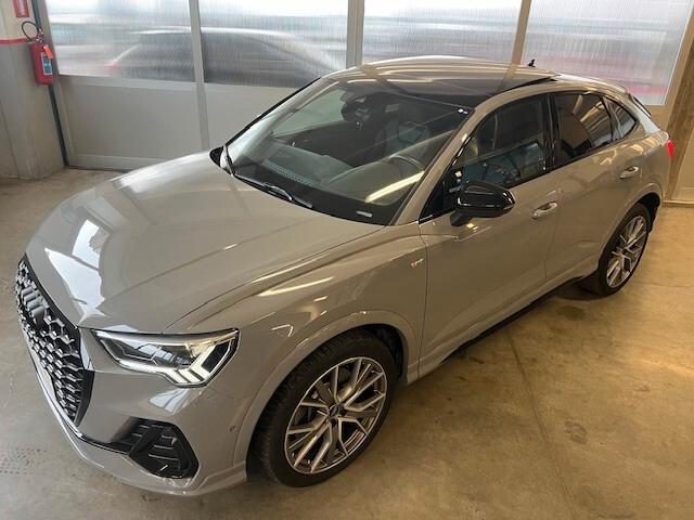 Audi Q3 Sportback 40 Tdi Q. S-tr. S-line, Tetto, Matrix