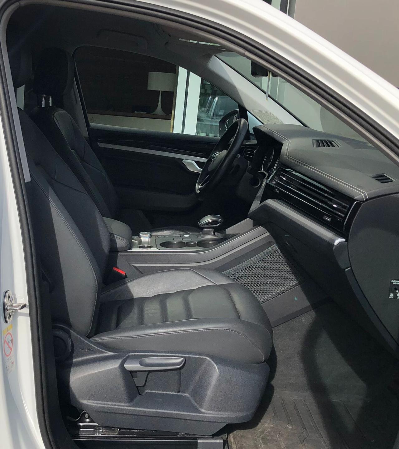 Volkswagen Touareg 3.0 V6 TDI SCR