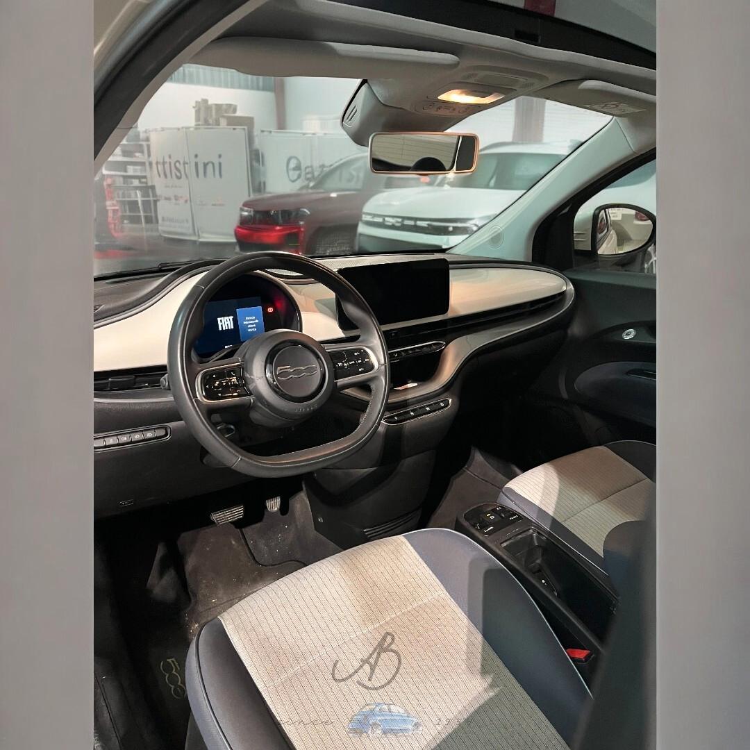 Fiat 500 500e Berlina 42 kWh Icon