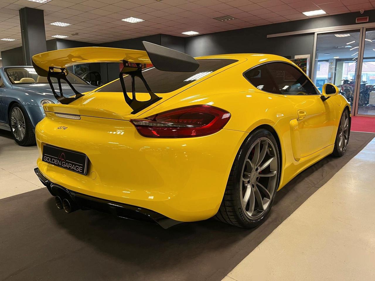 Porsche Cayman (981) GT4