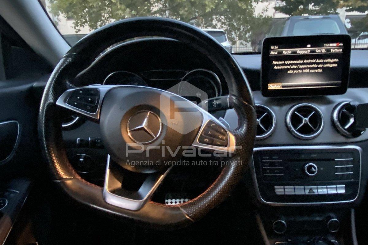 MERCEDES CLA 200 d Automatic Premium