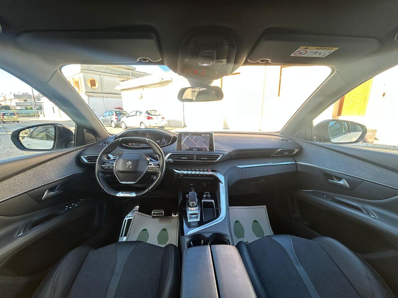 Peugeot 3008 1.5 BlueHDi EAT8 GT-LINE TETTO-2018