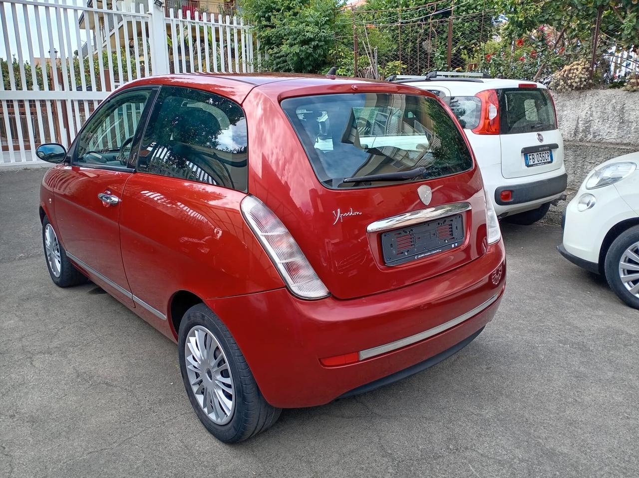 Lancia Ypsilon 1.2 Oro Giallo