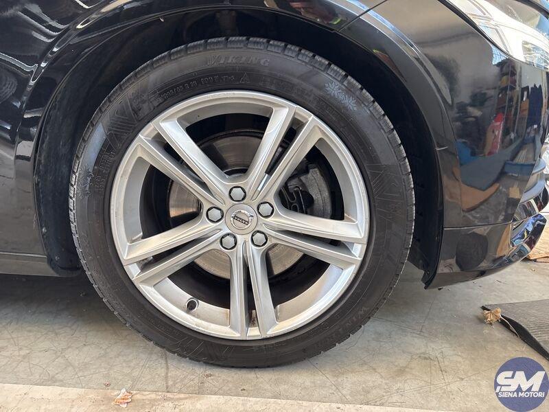 Volvo V90 D4 Geartronic Momentum