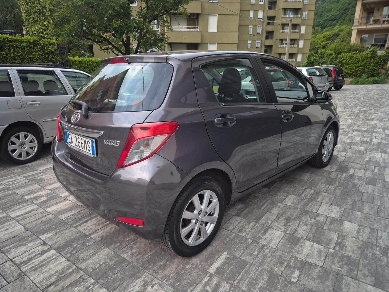 Toyota Yaris 1.3 5 porte Lounge