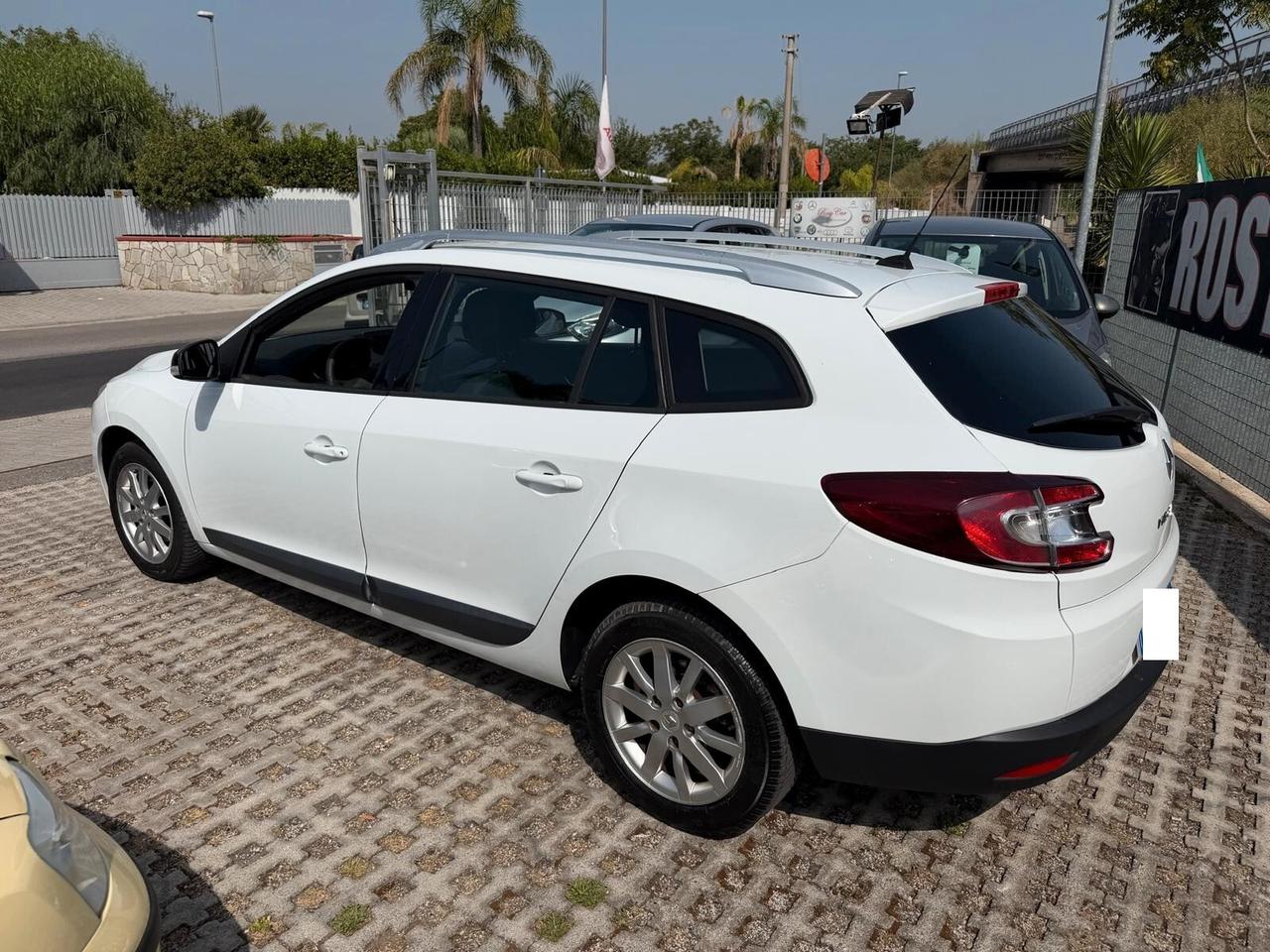 Renault Mégane 1.5 dCi 110CV Start&Stop SporTour Wave-03/2012