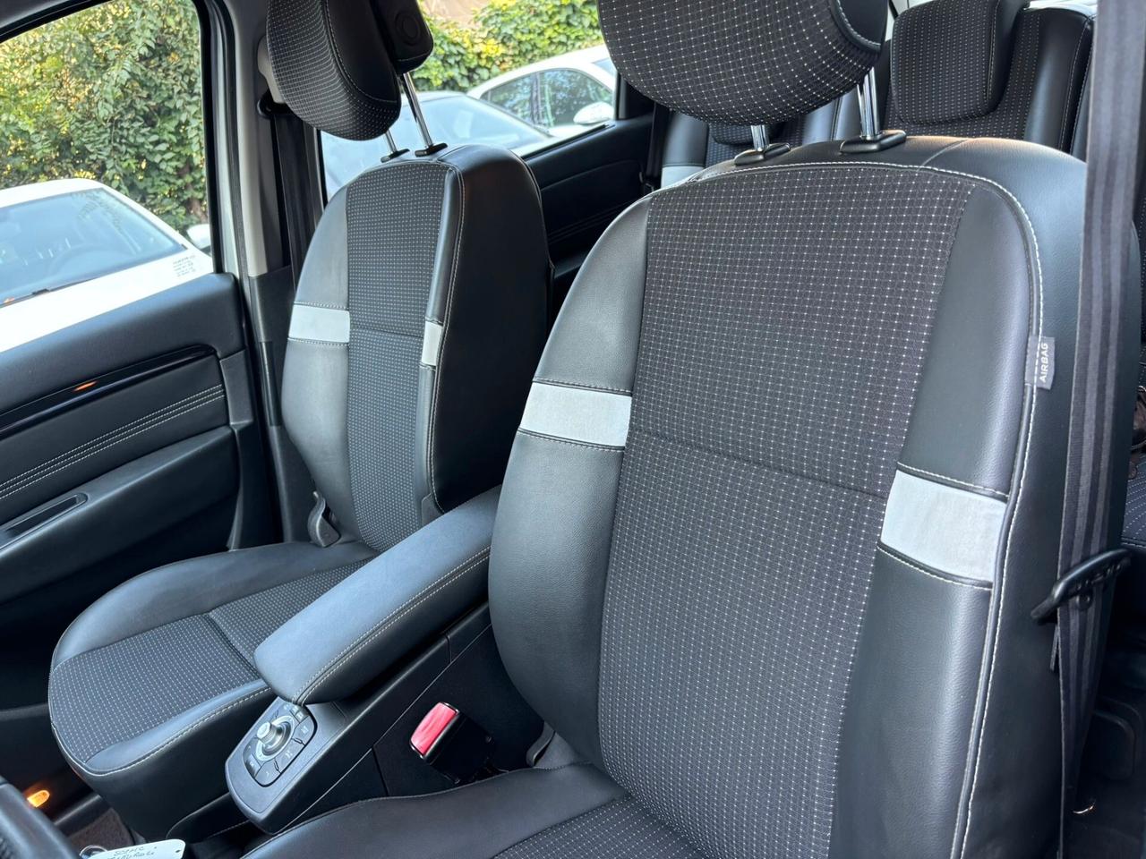 Renault Scenic X-Mod 1.5 dCi 110CV Luxe