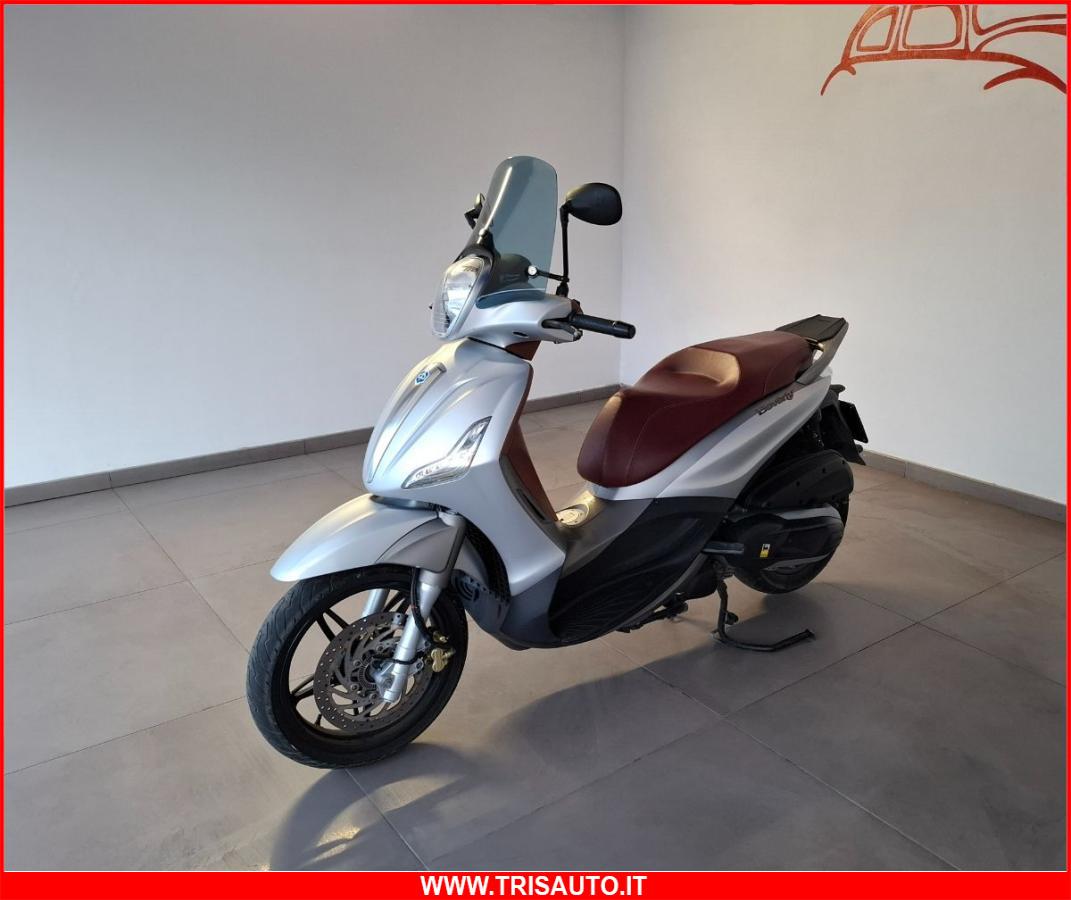 Piaggio Beverly 350 SportTouring