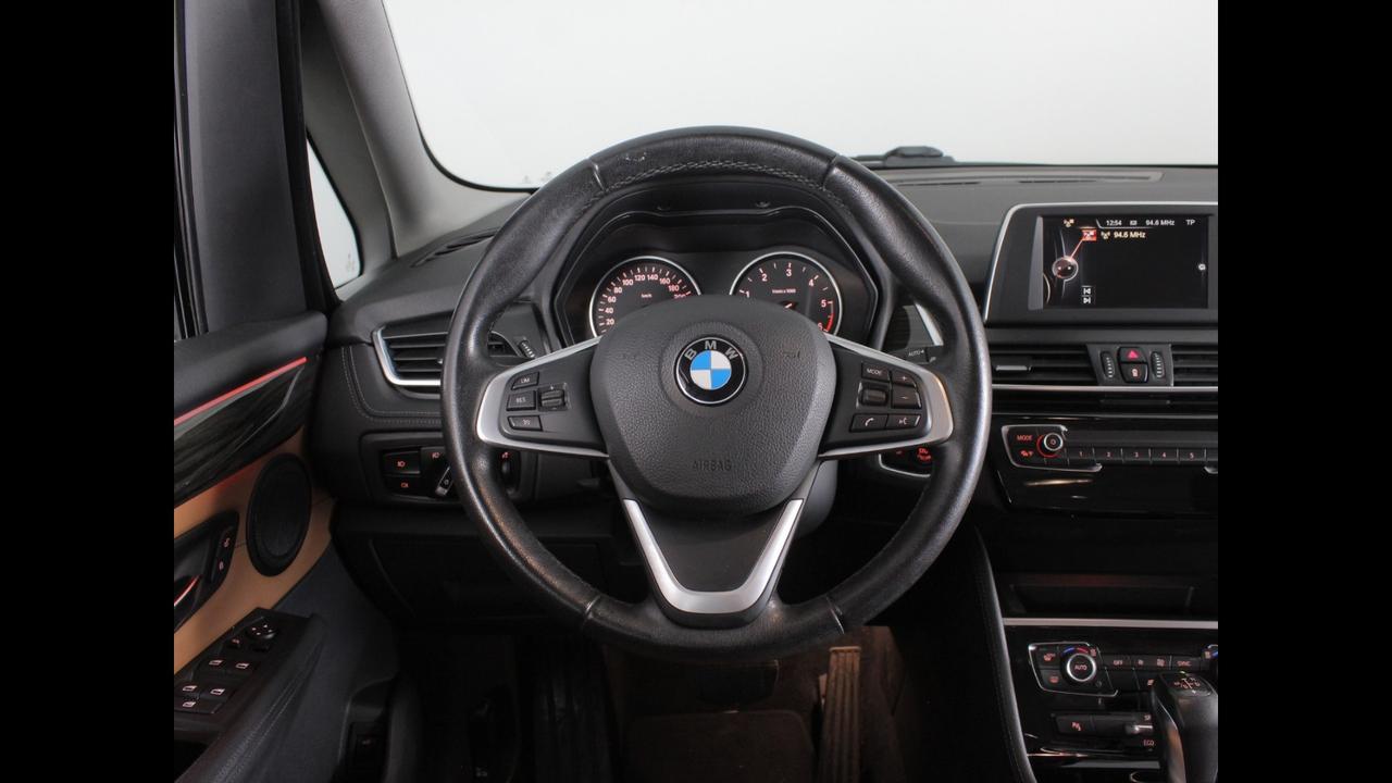 BMW Serie 2 F46 2015 Gran Tourer - 216d Gran Tourer Luxury 7p.ti auto