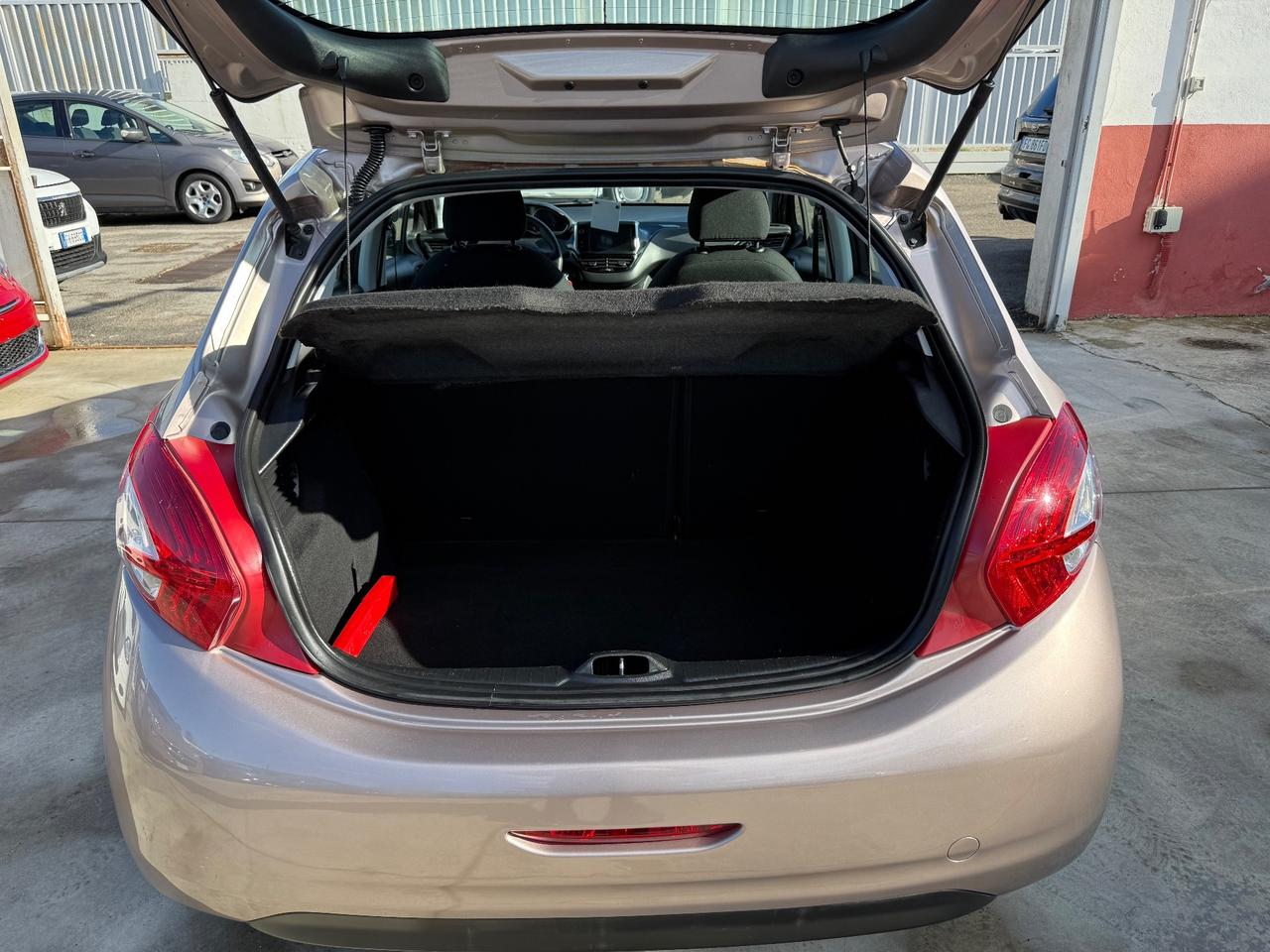 Peugeot 208 1.2 VTi 82 CV 5 porte