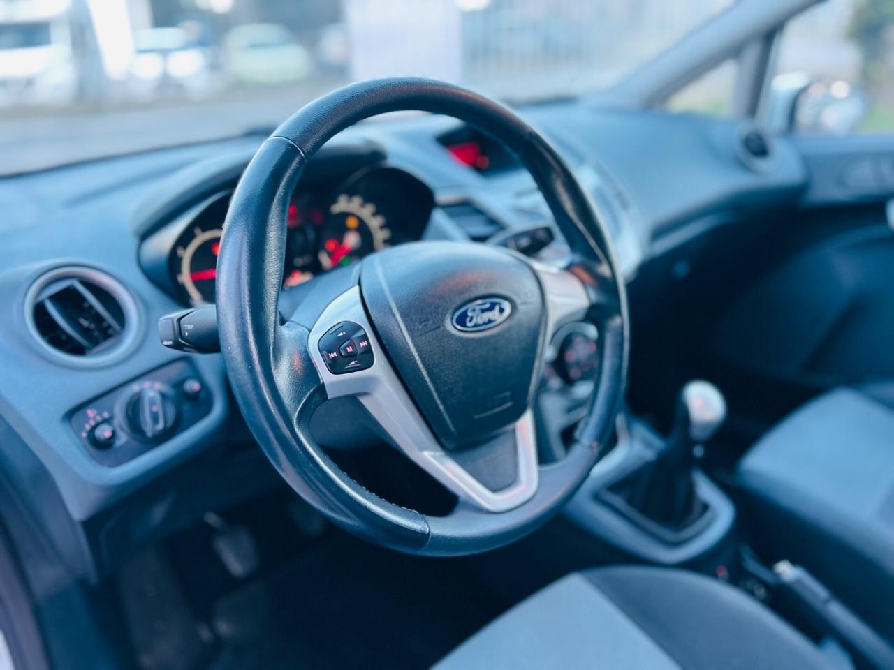 Ford Fiesta 1.4 5 porte Bz.- GPL Titanium