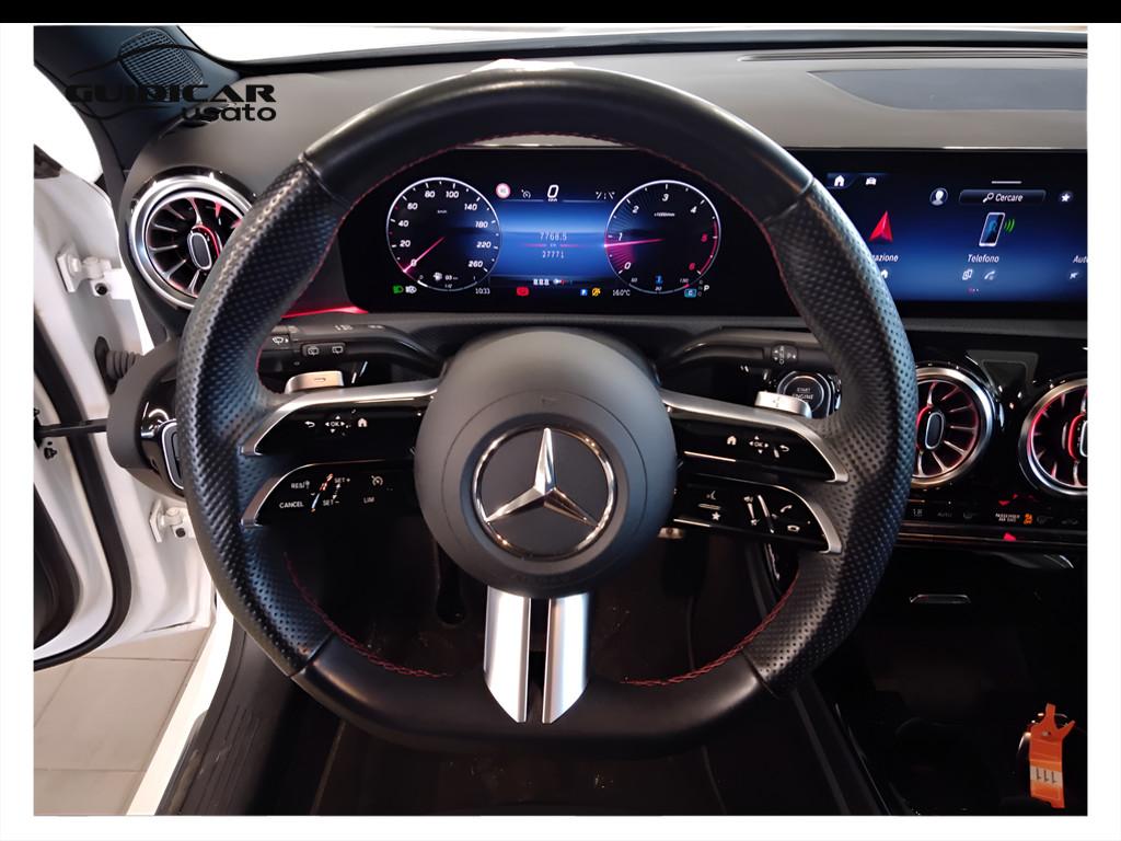 Mercedes-Benz Classe A - W177 2023 - A 180 d AMG Line Advanced Plus auto