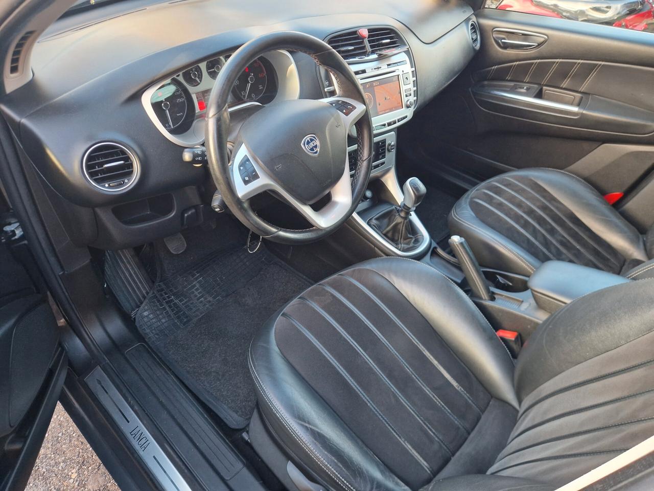 Lancia Delta 1.6 MJT DPF 105 CV Gold-2011