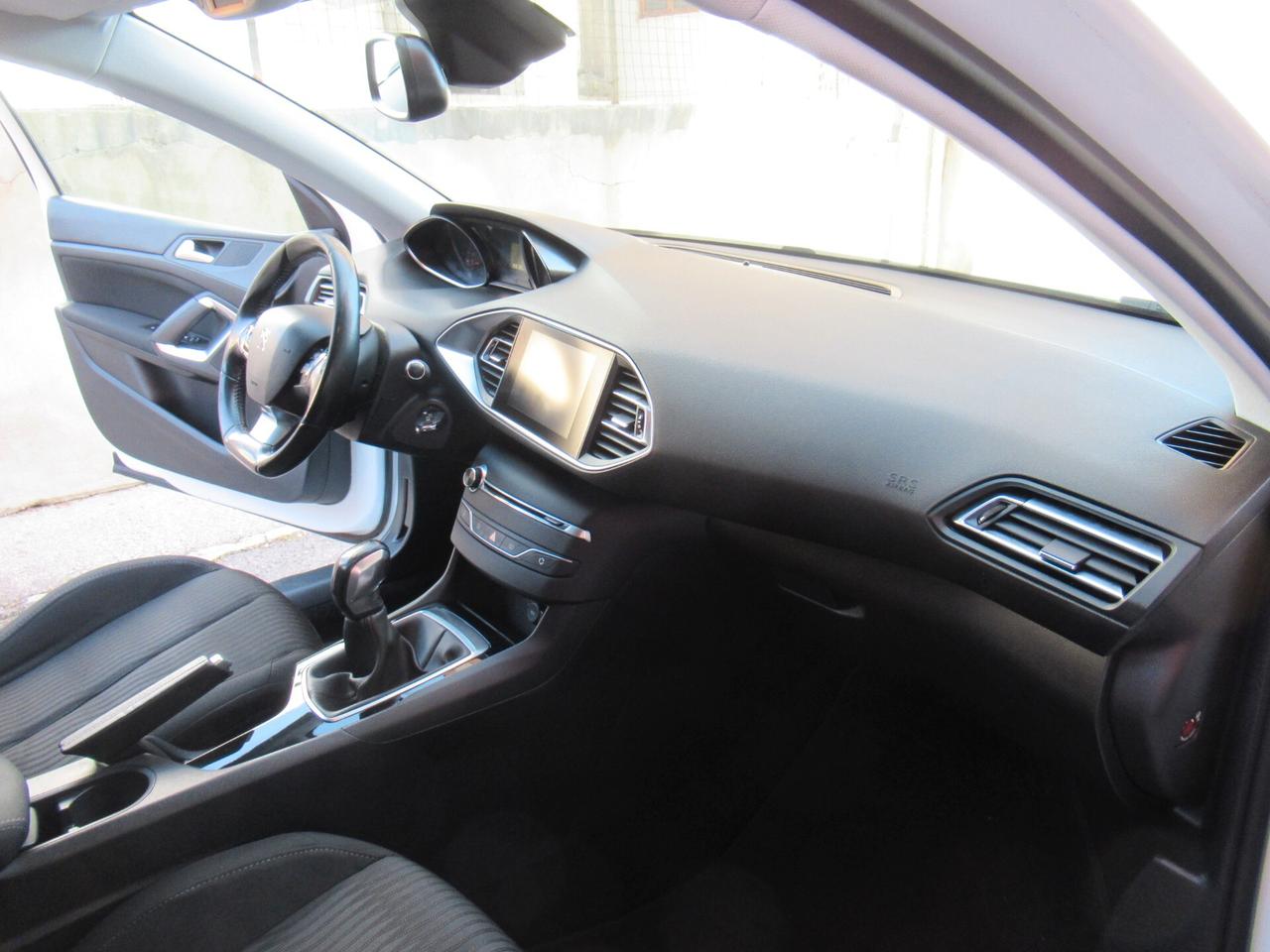 Peugeot 308 BlueHDi 100 S&S SW Business
