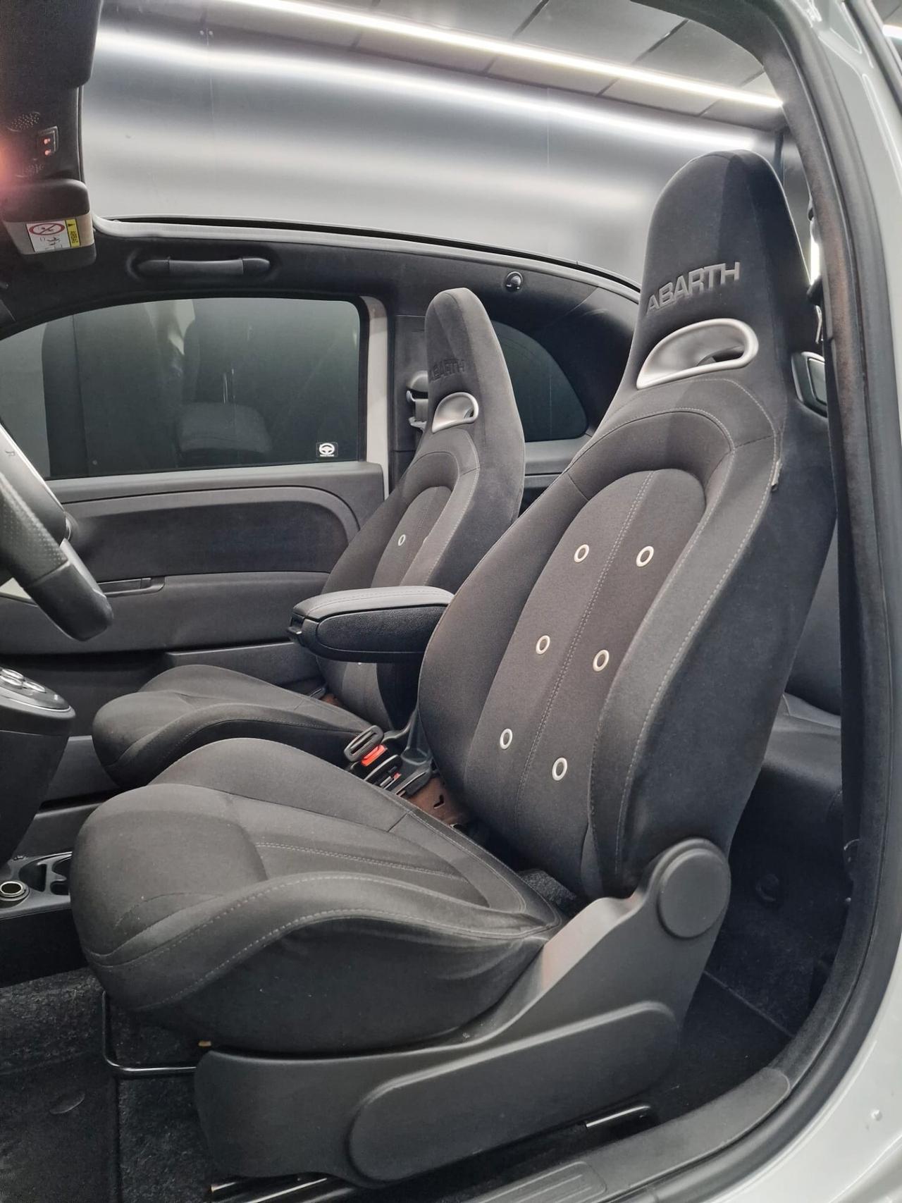Abarth 595 C 1.4 Turbo T-Jet 145 CV Competizione Automatica
