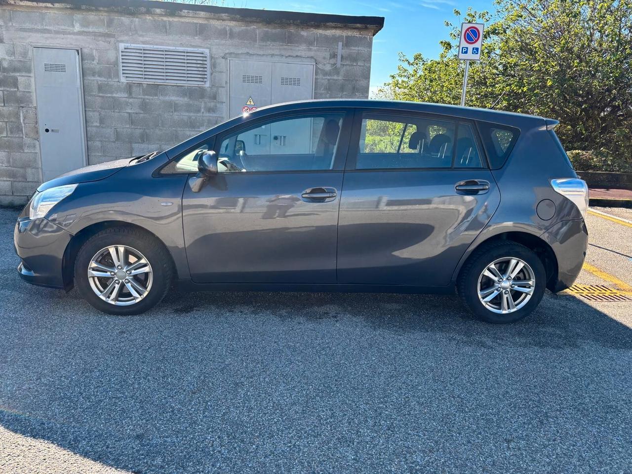 Toyota Verso 1.6 Sol CON SOLI 91.900 KM CERTIFICATI TOYOTA UNICO PROPRIETARIO