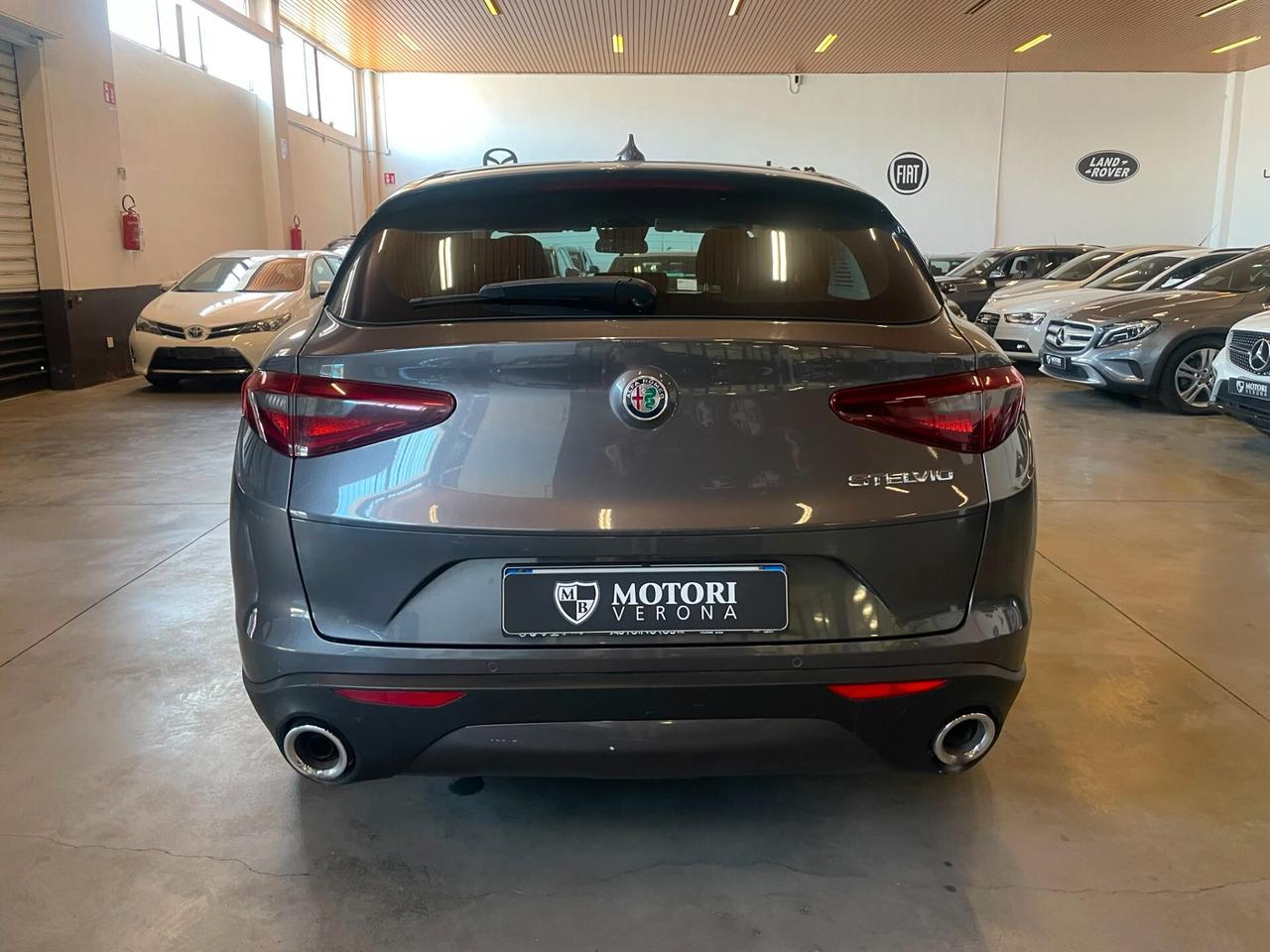 Alfa Romeo Stelvio 2.2 Turbodiesel 160 CV AT8 RWD Business