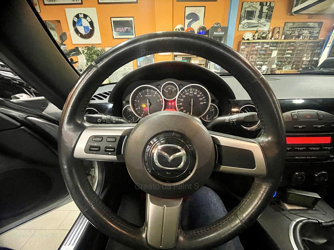 Mazda MX-5 Roadster Coupé 1.8L Wind