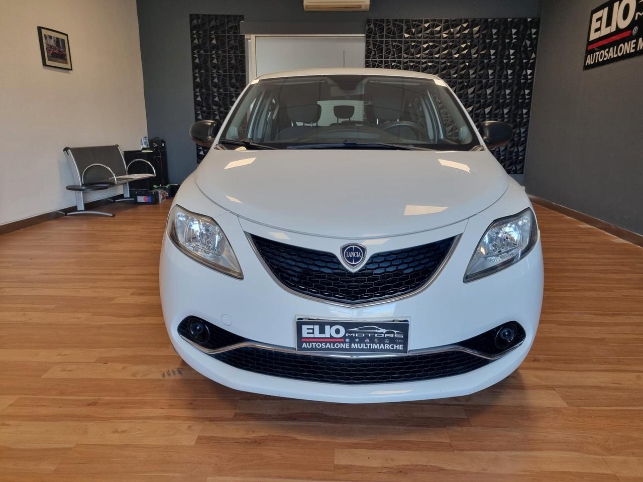 Lancia Ypsilon 1.2 69 CV 5 porte Gold