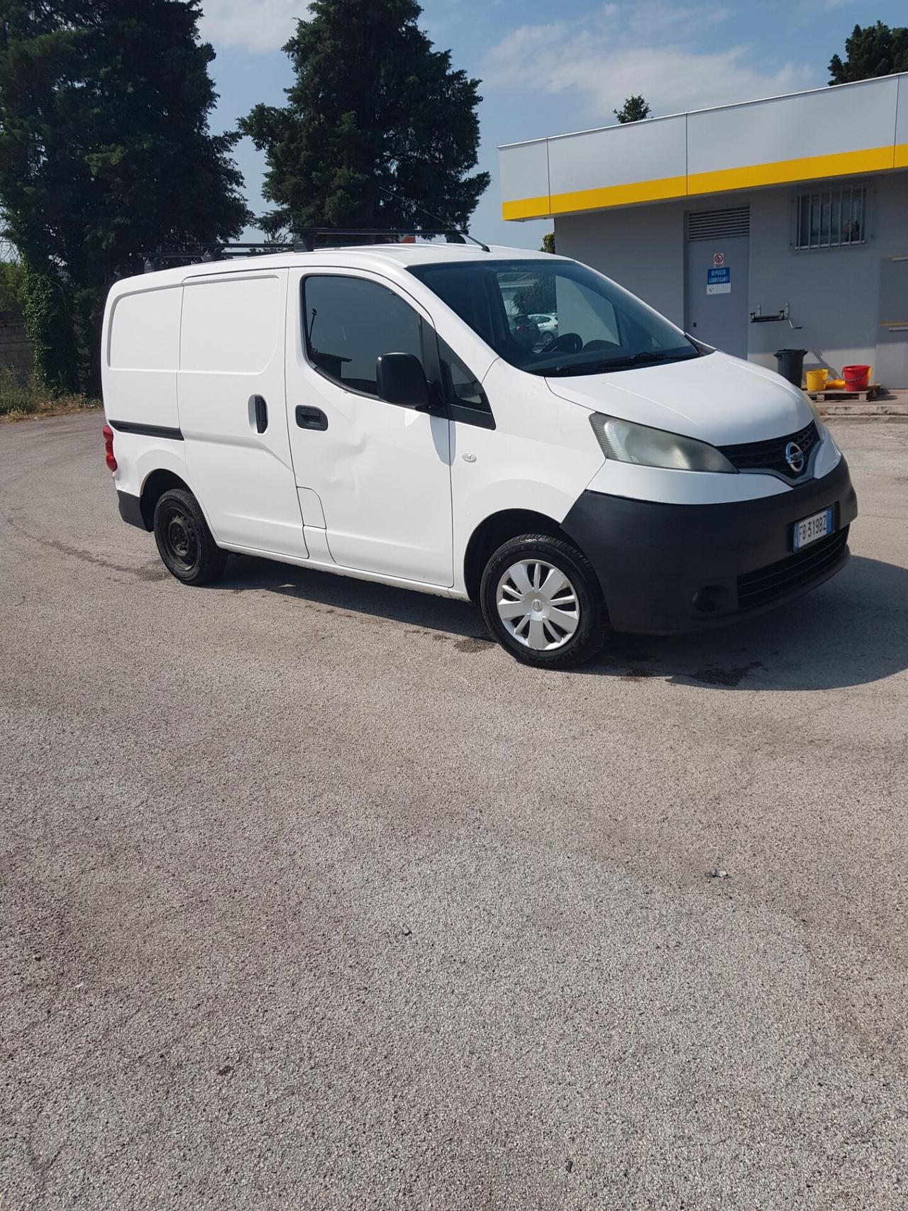 NISSAN Nv 200 1.5 diesel anno 2015