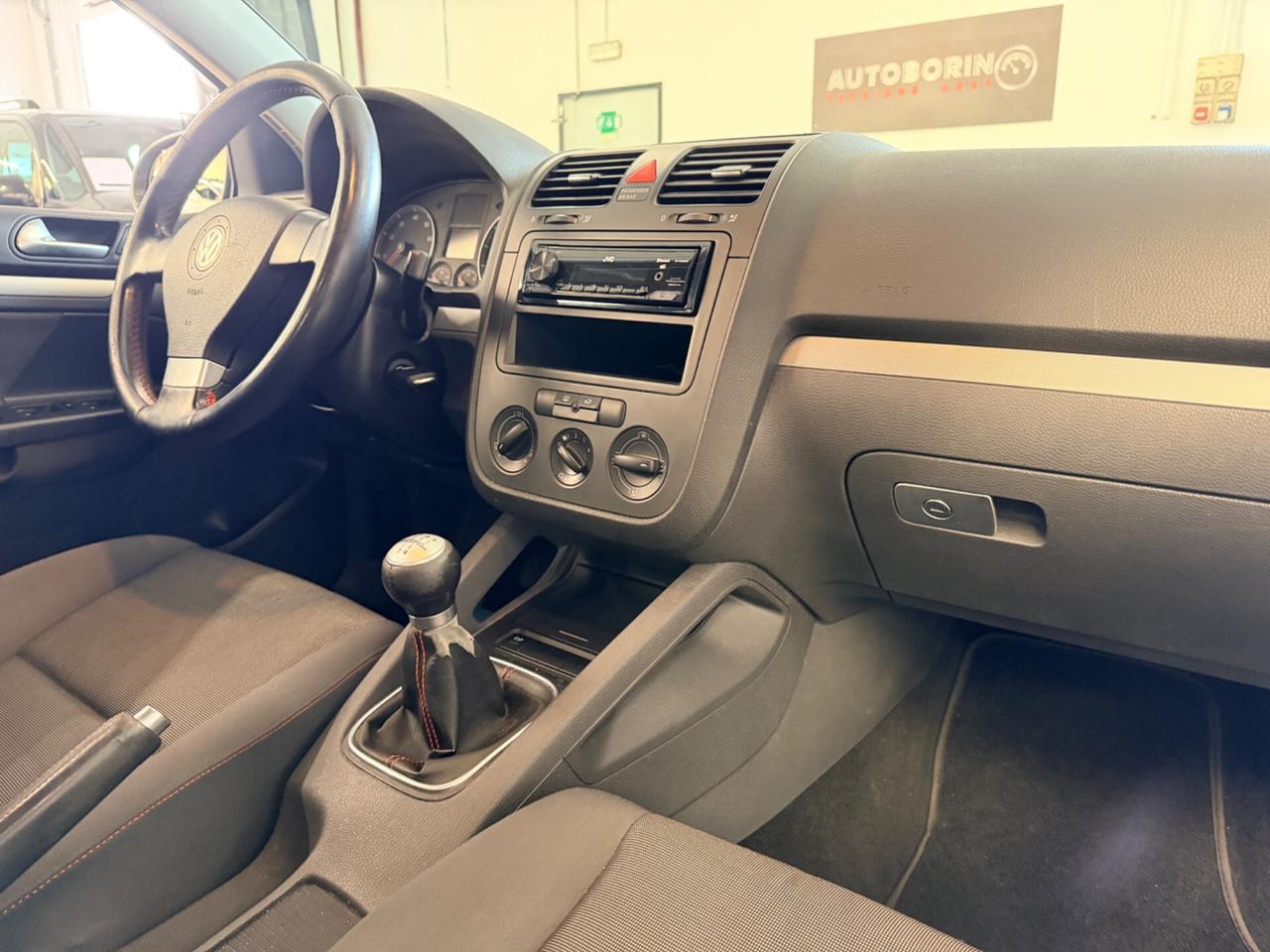 Volkswagen Golf 1.6 16V FSI 5p. Comfortline