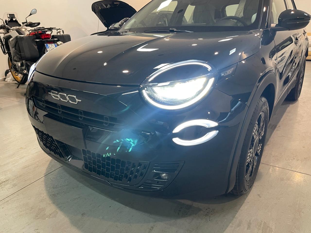 Fiat 600 Hybrid 145 CV DCT MHEV Icon