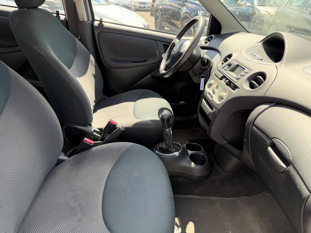 Toyota Yaris 1.4 tdi D-4D cat 5 porte Sol