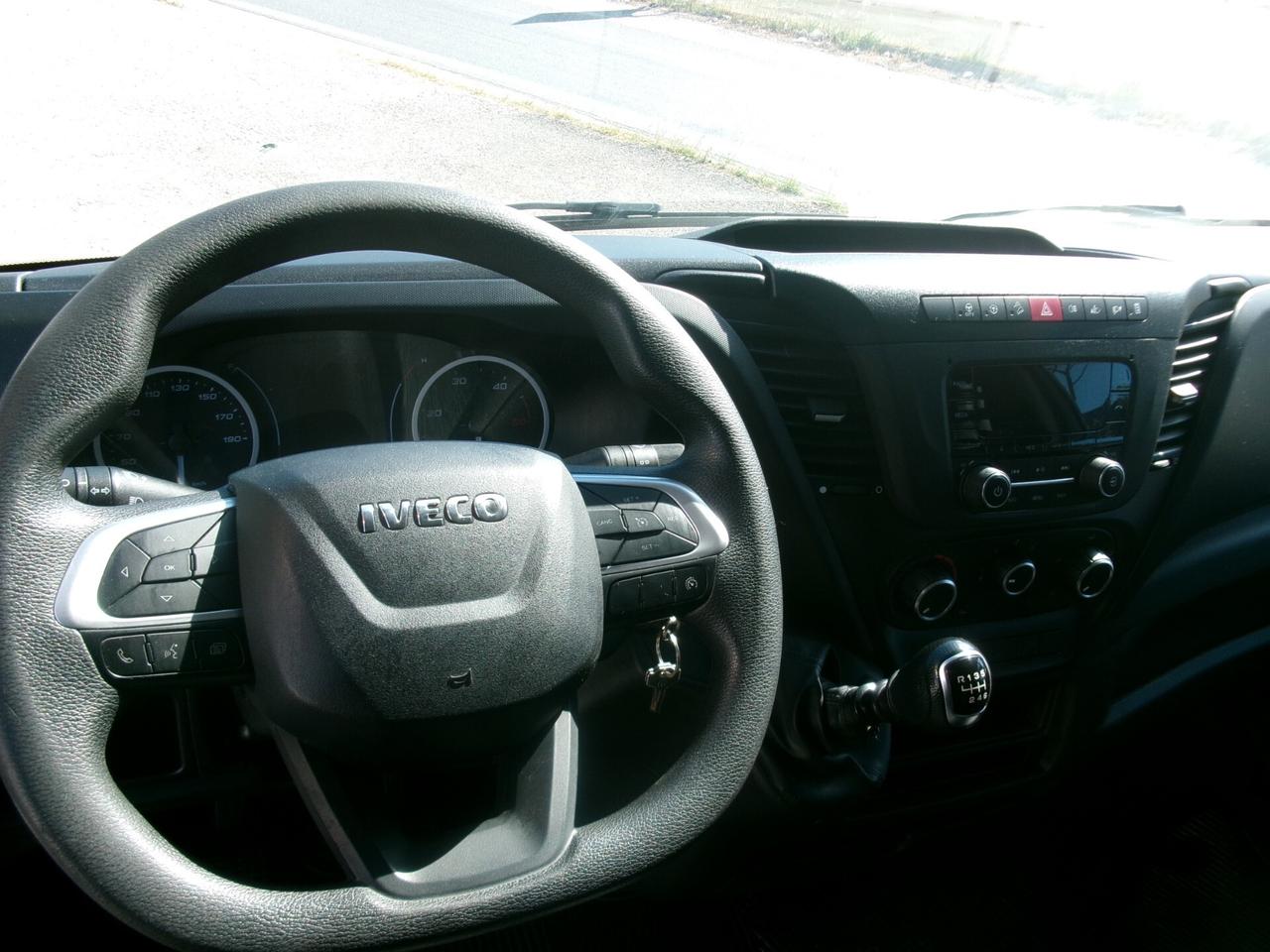 Iveco Daily 35C14 2.3 140CV E6D FURGONE IN LEGA 5 METRI 10 PEDANE