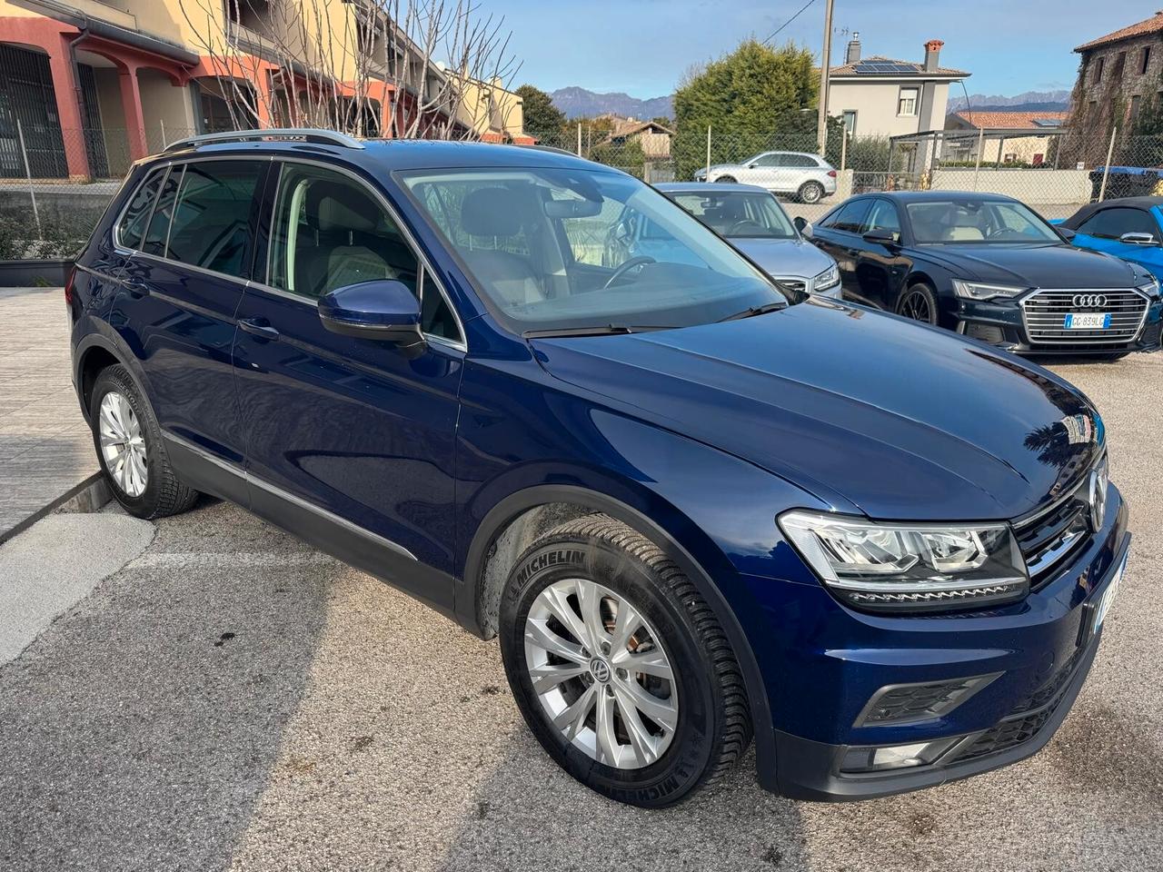 Volkswagen Tiguan 2.0 TDI SCR DSG Advanced BlueMotion Led cockpit