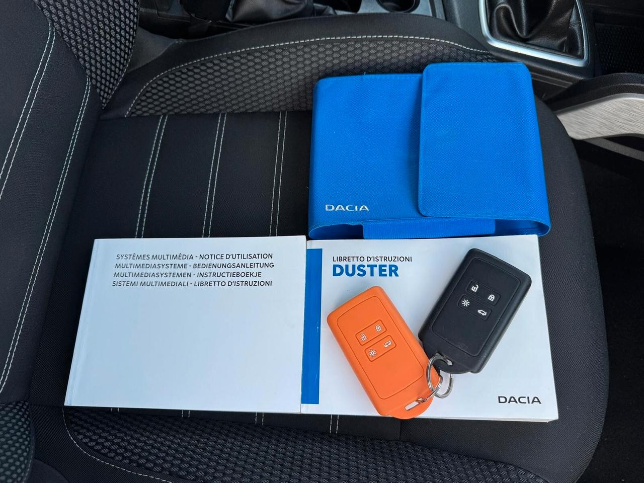 Dacia Duster 1.0 TCe 100 CV ECO-G 4x2 15th Anniversary
