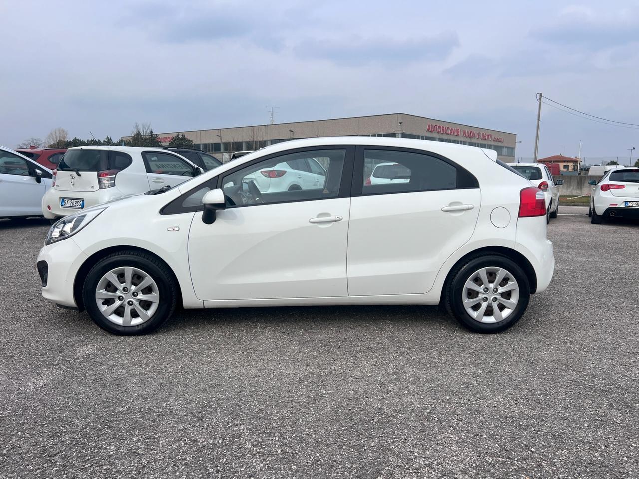 Kia Rio 1.1 CRDi 5p. Cool OK PER NEOPATENTATI