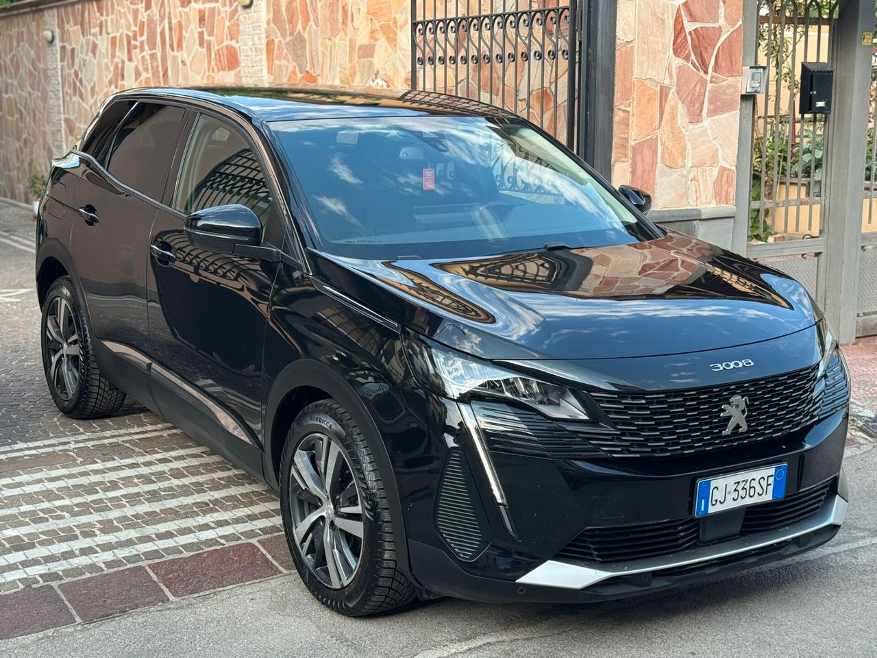 Peugeot 3008 BlueHDi 130 S&S EAT8 Allure