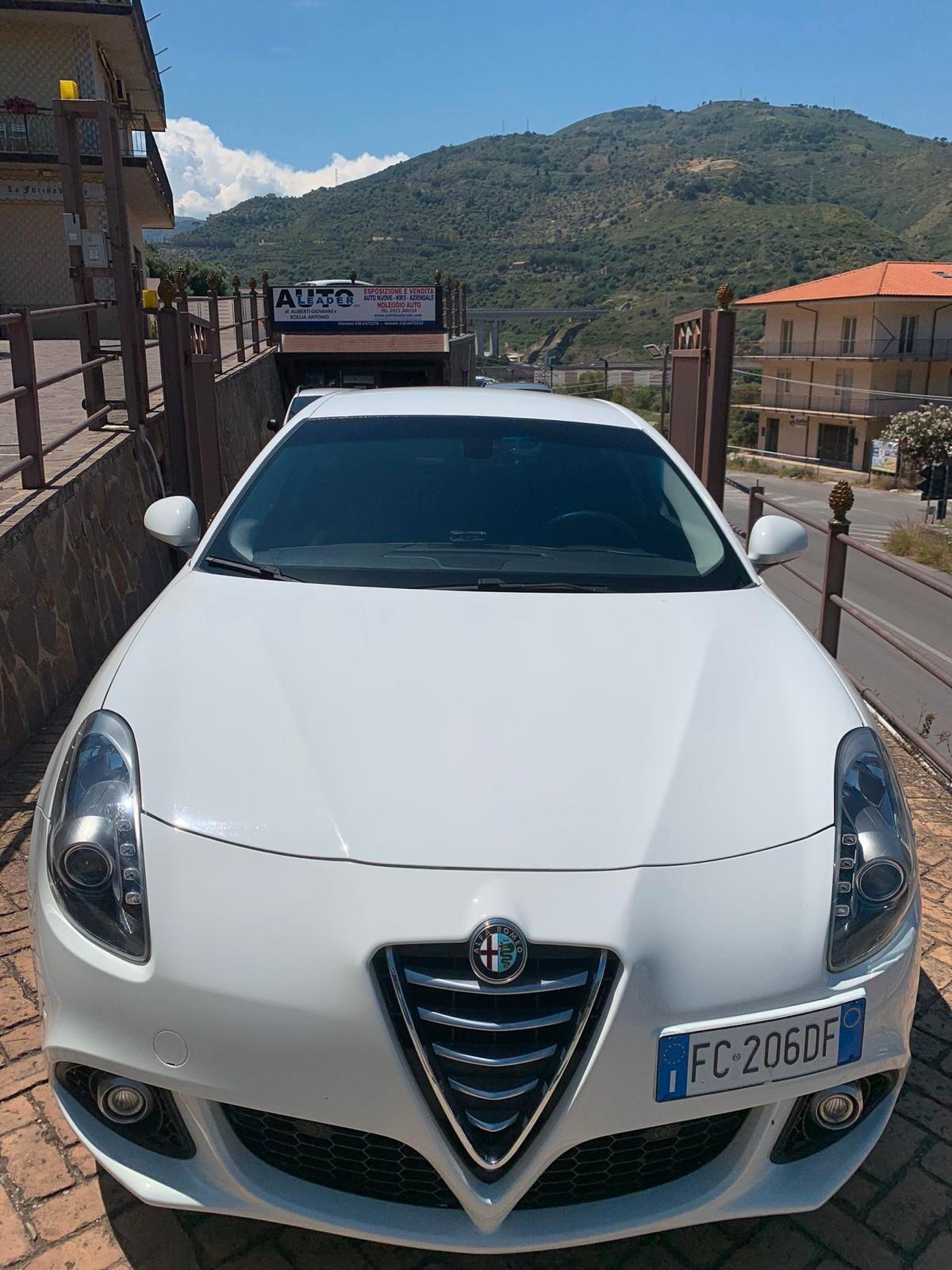 Alfa Romeo Giulietta 1.6 JTDm-2 120 CV Distinctive