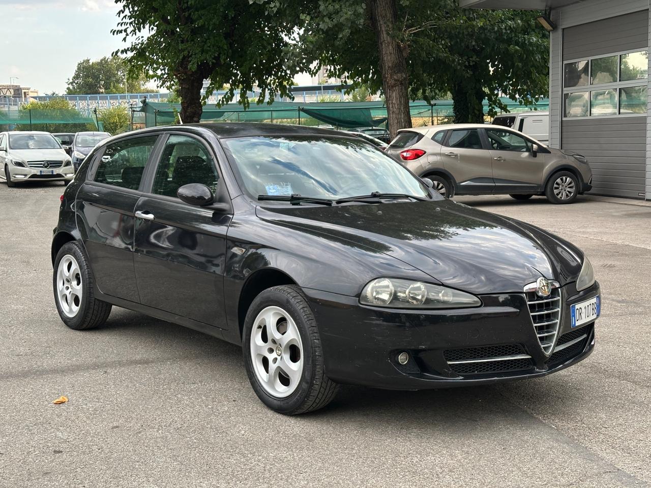 Alfa Romeo 147 1.6 16V TS 5 porte Distinctive Gpl