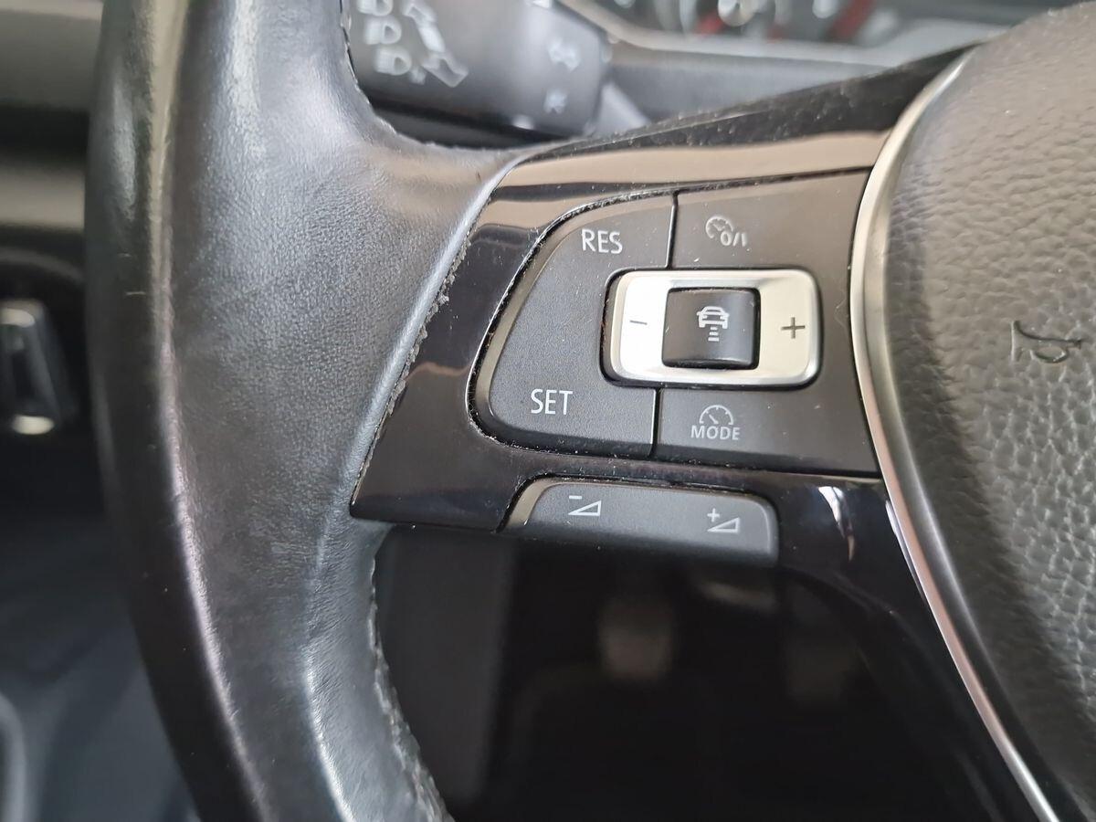 VOLKSWAGEN T - ROC 1.0 T STYLE