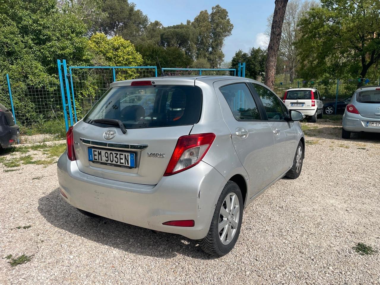Toyota Yaris 1.4 D-4D 5 porte Lounge