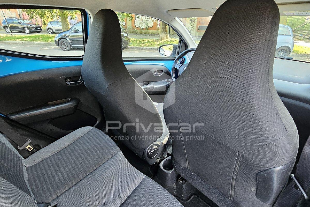 TOYOTA Aygo Connect 1.0 VVT-i 72 CV 5 porte x-play