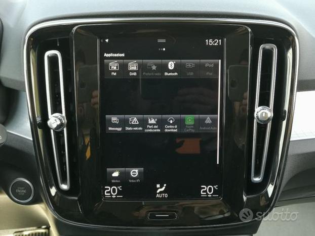 VOLVO XC40 T4 Recharge Plug-in Hybrid Inscriptio