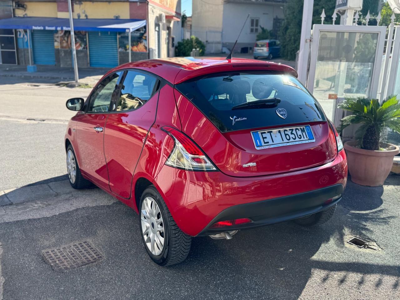 Lancia Ypsilon 1.2 69 CV 5 porte GPL Ecochic Gold