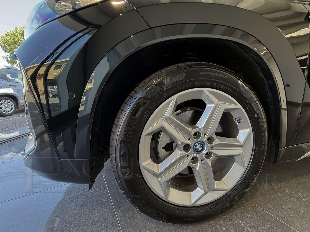 BMW - iX1 - xDrive 20 xLine