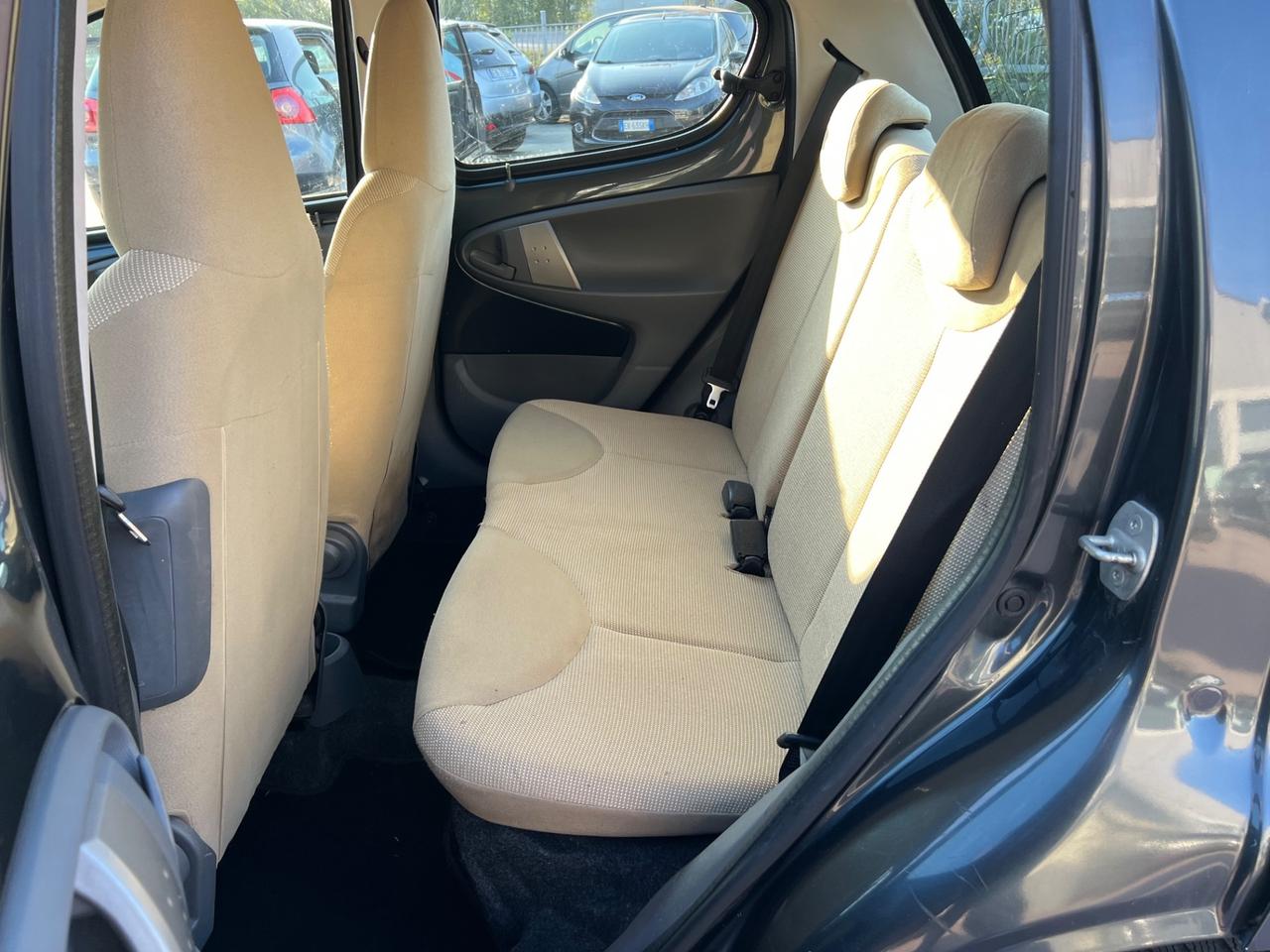 Peugeot 107 1.0 68CV 5p. Sweet Years